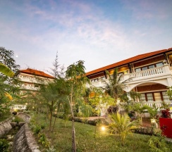 Двухместный номер Premium с видом на сад двуспальная кровать в Cassia Cottage Resort and Spa