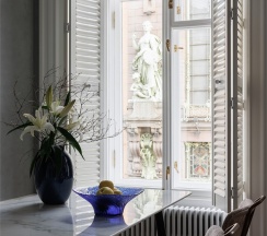 Двухуровневый люкс с видом на Невский проспект или Садовую улицу в Огюстин Шатильон