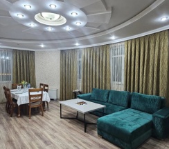 Люкс Superior с балконом и рядом с пляжем в Вилла Panorama Lux Villa