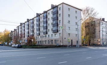 Апартаменты с балконом и с красивым видом из окна в Квартира у Кремля