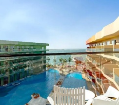 Двухместный номер Premium с видом на море двуспальная кровать в Voco Monaco Dubai