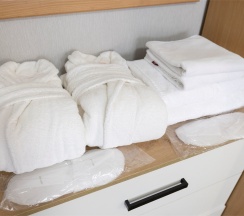 Трёхместный номер "Стандарт" с балконом в Ростов