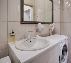 Двухместные апартаменты 6 с видом на внутренний двор 2 отдельные кровати в Exclusive Hotel&Apartments