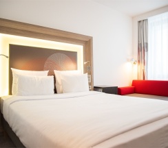 Номер Standard с двуспальной кроватью в Novotel Krasnoyarsk center