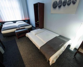 Трёхместный номер Standard в Concorde Hotel