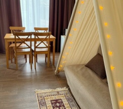 4х местный номер Супериор с оформлением в Alpen House