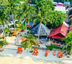 Бунгало Deluxe с видом на бассейн в Отель Secret Garden Beach Resort