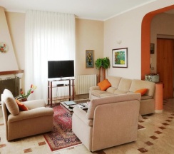 Коттедж с 5 комнатами в Casale della Minaga