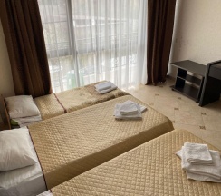 Трёхместный номер Comfort в Коралл