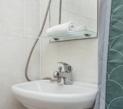 Трёхместный номер с террасой Standard с красивым видом из окна в Green rent