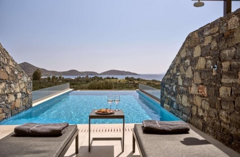 Греция, Схизма Элундас: Отель Elounda Palm Hotel