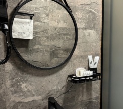 Номер Superior с балконом и с видом на город в Grey Hotel