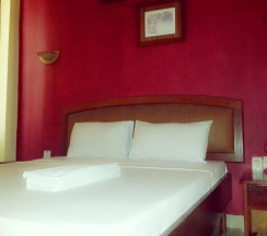 Двухместный номер Standard двуспальная кровать в Iris Hotel