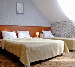 Стандарт 3-х местный семейный в Утомленные Солнцем