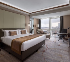 Премиум с одной двуспальной кроватью в Soluxe Hotel Moscow