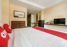 Номер Premier в OYO 316 Cozy Rooms at Reader's