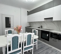 Апартаменты с 3 комнатами с балконом и с красивым видом из окна в Adal Apartments