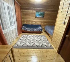 Стандартный четырехместный номер в Сухой Лог