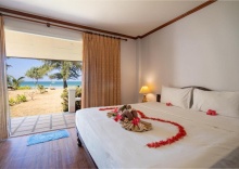 Бунгало Superior beachfront в Good Days Lanta Beach Resort