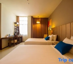Номер Superior с видом на реку в Grand Howard Hotel Bangkok