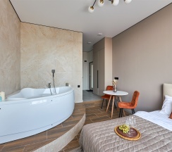 Апартаменты с джакузи на Степана Разина 2 на 13 этаже (232/3) в Степаненков