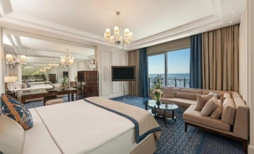 Двухместный номер Deluxe с видом на море (двуспальная кровать) в Kaya Palazzo Resort & Casino Girne