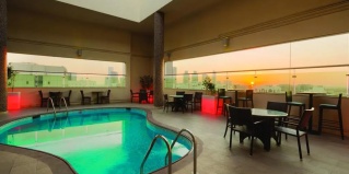 Abu Dhabi: Отель Ramada by Wyndham Abu Dhabi Downtown