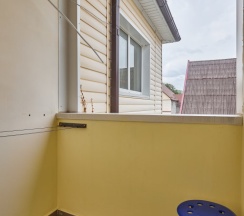 Двухместный номер Standard с балконом и с красивым видом из окна 2 отдельные кровати в Ореховый