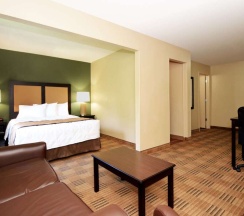 Двухместная студия Deluxe двуспальная кровать в Spark by Hilton Dallas Market Center