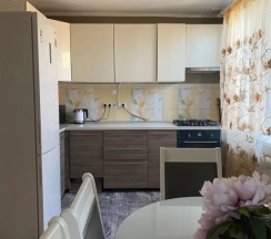 Апартаменты с балконом в Море солнца