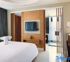 Двухместный люкс Deluxe с видом на реку (двуспальная кровать) в Sanya Phoenix Waterside Gloria Resort