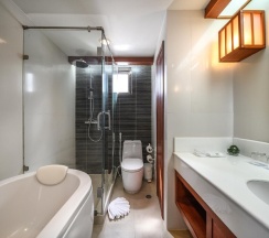 Люкс семейный с 2 комнатами в Andaman Beach Suites Hotel