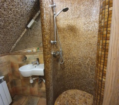 Четырехместный номер с 2 двуспальными кроватями в Колесо