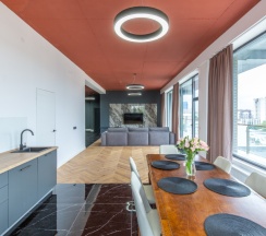 Апартаменты Deluxe с балконом и с красивым видом из окна в Апарт-отель Residence Graphite