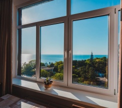 2-комнатный номер стандарт с 1 односпальной и 1 двуспальной кроватью в Анапа