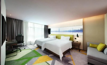 Двухместный номер Superior Deluxe (2 отдельные кровати) в Hampton By Hilton Guangzhou Tianhe Sports Center