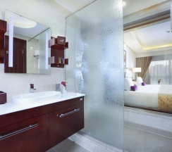 Двухместный номер Deluxe с видом на бассейн двуспальная кровать в Pickalbatros White Beach Resort - Hurghada