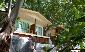 Номер Deluxe с балконом в Bubble Bungalow