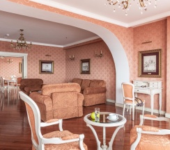 Люкс Cosmos в Cosmos Petrozavodsk Hotel