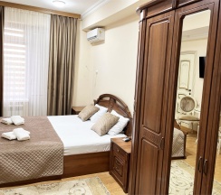 Номер Делюкс с кроватью размера "King-size" с балконом в Академия