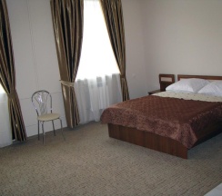 Двухместный номер 1 категории с большой двуспальной кроватью в Сфера