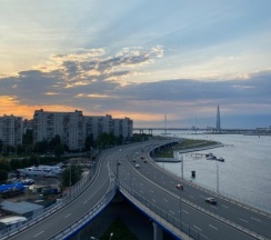 Апартамент с 2 спальнями и видом на Неву в Docklands