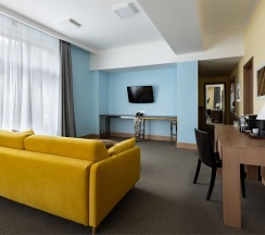 Люкс в Golden Tulip
