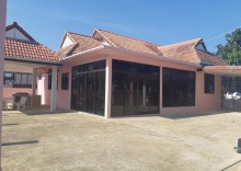 Коттедж с 4 комнатами в Mae Rampung Beach House