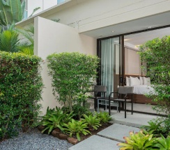 Двухместный номер Deluxe Garden двуспальная кровать в Dewa Phuket Resort & Villas