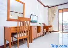 Двухместный номер Deluxe с балконом двуспальная кровать в Baan Khun Chiang Mai