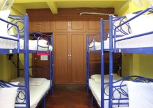 Кровать в общем номере в Home Hug Hostel - Adults