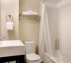 Двухместный номер Standard двуспальная кровать в Sandman Hotel Vancouver Downtown