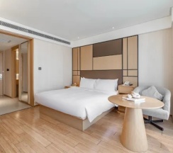 Двухместный номер Superior (двуспальная кровать) в JI Hotel Lujiazui Babaiban