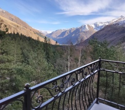 Номер Superior с балконом и с видом на горы в Эльбер